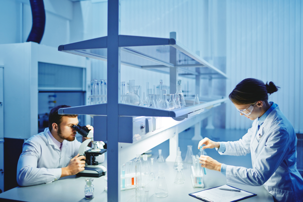NMN and NR Compared: Better Together or Choose One? 4 An image of scientist exploring NMN and NR