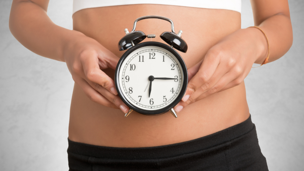 What are Epigenetic Clocks? Why These "Aging Clocks" Matter 9 An image of a body holding a clock to depict epigenetic clocks.