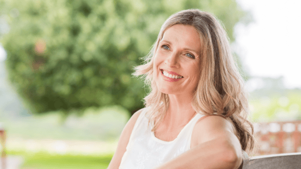 12 Diet and Lifestyle Secrets of Centenarians Who Live to 100 10 An image of a resilient woman with positive attitude.