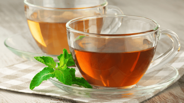 24 Natural Herbs and Spices That Fight Inflammation 8 An image of Camellia Sinensis (Green & Black Tea)