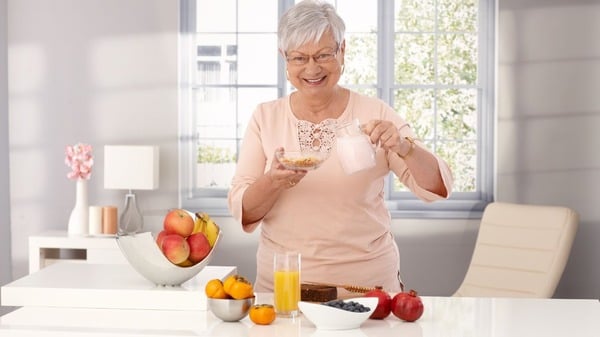 The 7 Best Supplements to Support Cellular Repair 9 An image of a woman with healthy lifestyle
