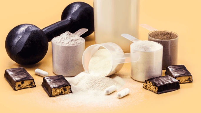 Should You Take Creatine and Caffeine Together? 5 An image of creatine powder scoops and ground coffee