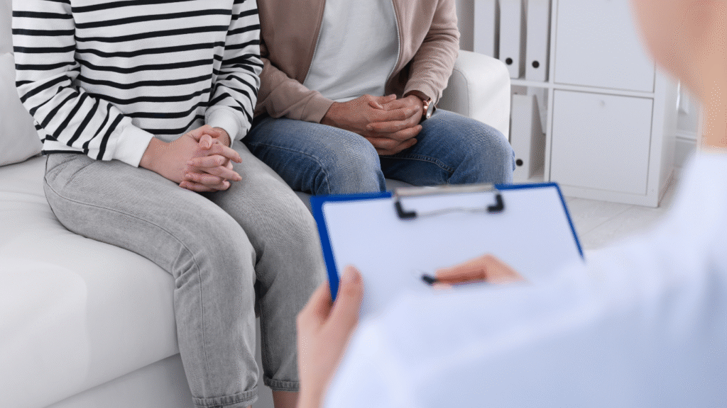 What to Know About Creatine and Sexual Health 4 An image of a couple consulting a doctor