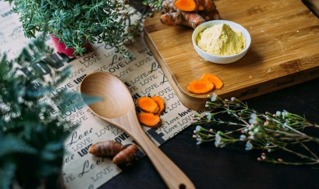 Sore Muscles? Try These 10 Natural Remedies for Muscle Pain 6 boswellia turmeric 86ee005d