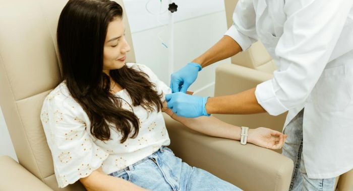 How to Increase Ferritin Quickly: 7 Evidence-Based Strategies 8 woman blood test on period 93904d4a