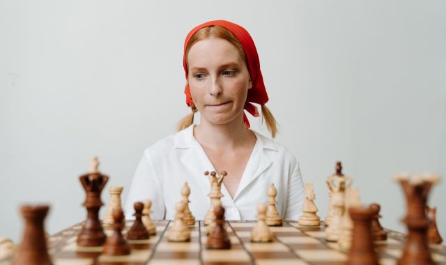NAD Therapy for Addiction Recovery: Benefits and Risks 8 woman chess e650fdab